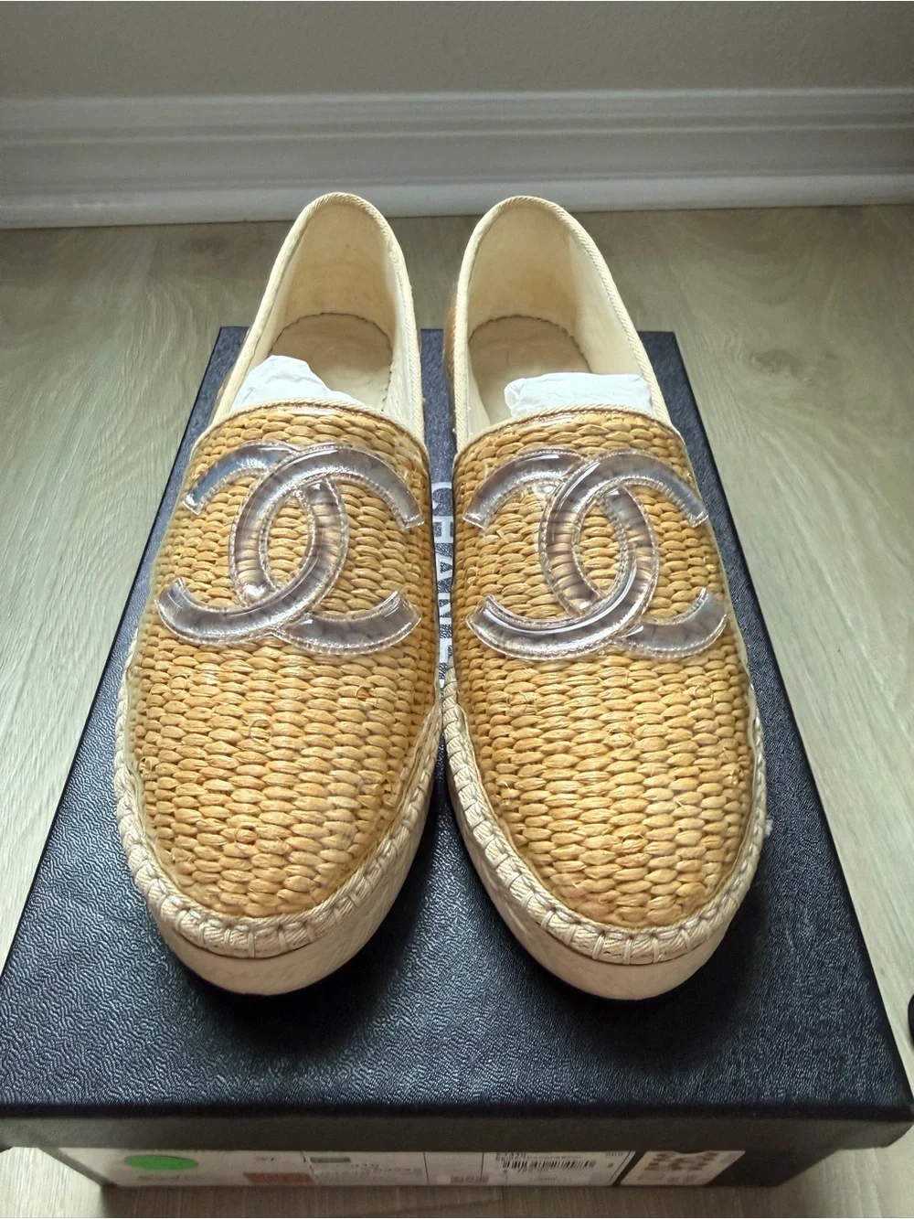 NWT Chanel raffia cc logo espadrilles beige woven straw shoes + box, dust bags